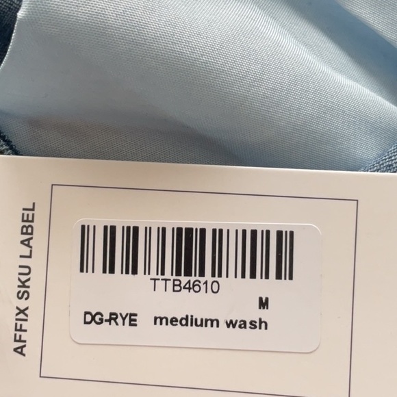 Holy Grail Tummy Control Bootcut Jeans NWT - Picture 9 of 9